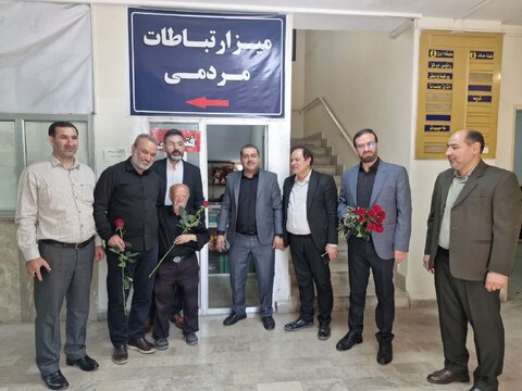 به مناسبت هفته بهزیستی و در راستای شعار "باهم برای ایران"/ دیدار مسئولین مدیریت شهری با مدیر و کارکنان بهزیستی کرج