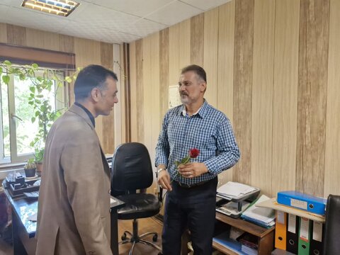 به مناسبت هفته بهزیستی و در راستای شعار "باهم برای ایران"/ دیدار مسئولین مدیریت شهری با مدیر و کارکنان بهزیستی کرج