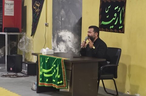 کرج | به مناسبت هفته بهزیستی | در راستای شعار «مکتب حسینی، خدمت صادقانه» / برگزاری مراسم معنوی محرم در مجتمع فرهنگی ورزشی ثارالله مهرشهر