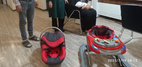 کرج | به مناسبت هفته بهزیستی / توزیع بسته‌های معیشتی، پوشینه و ست نوزادی بین مددجویان تحت پوشش