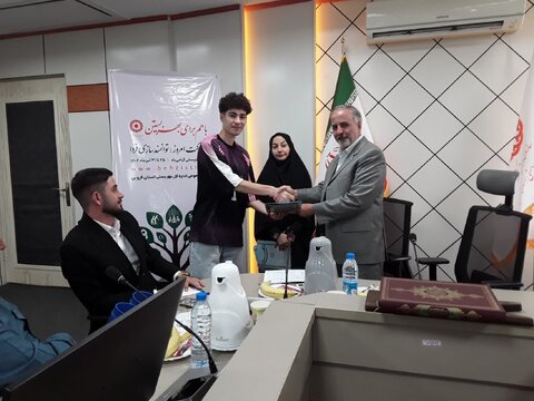 نشست هم‌اندیشی و تجلیل از ورزشکاران دارای معلولیت در هفته بهزیستی