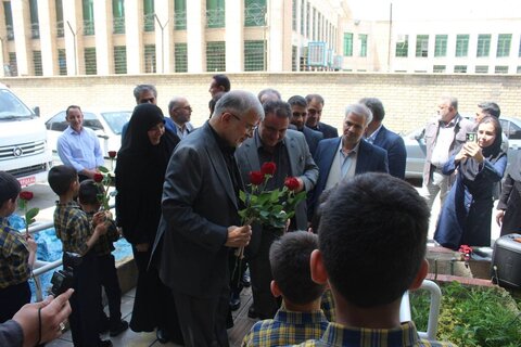 دکتر عبداللهی به مناسبت گرامیداشت هفته بهزیستی در اداره کل بهزیستی استان البرز حضور پیدا کرد