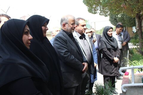 دکتر عبداللهی به مناسبت گرامیداشت هفته بهزیستی در اداره کل بهزیستی استان البرز حضور پیدا کرد
