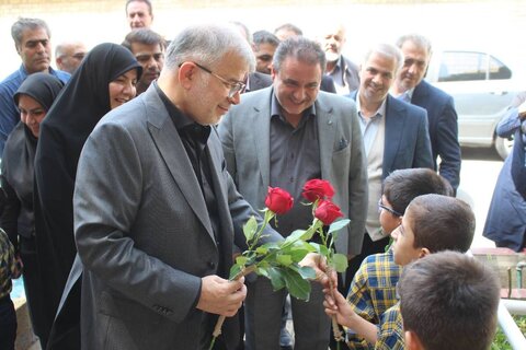دکتر عبداللهی به مناسبت گرامیداشت هفته بهزیستی در اداره کل بهزیستی استان البرز حضور پیدا کرد