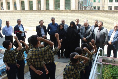 دکتر عبداللهی به مناسبت گرامیداشت هفته بهزیستی در اداره کل بهزیستی استان البرز حضور پیدا کرد