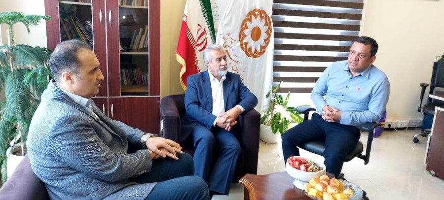 دیدار رئیس بیمارستان کیش با سرپرست اداره بهزیستی به مناسبت هفته بهزیستی