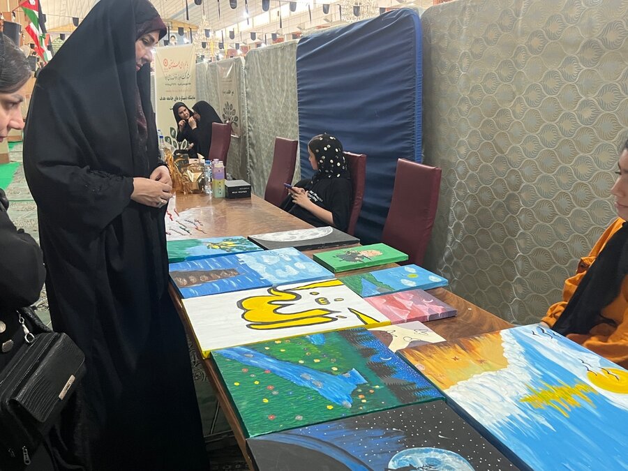 پاکدشت | برگزاری نمایشگاه محصولات جامعه هدف بهزیستی به مناسبت هفته بهزیستی