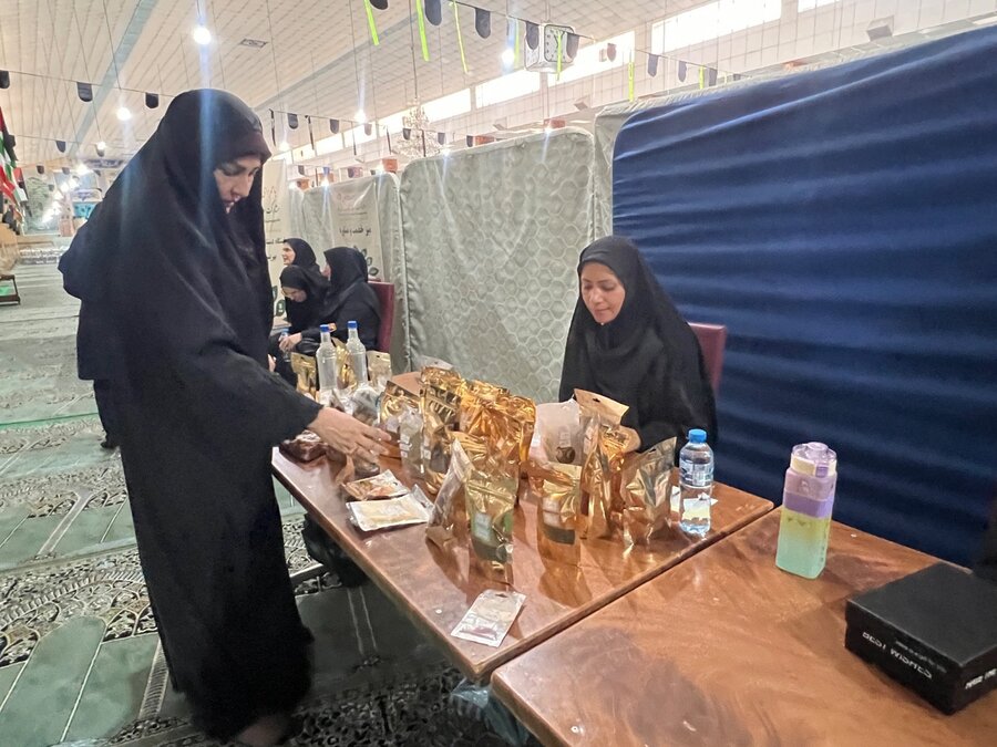 پاکدشت | برگزاری نمایشگاه محصولات جامعه هدف بهزیستی به مناسبت هفته بهزیستی