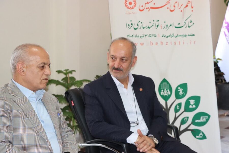 حضور مدیرکل بیمه سلامت استان مرکزی در بهزیستی به مناسبت هفته بهزیستی