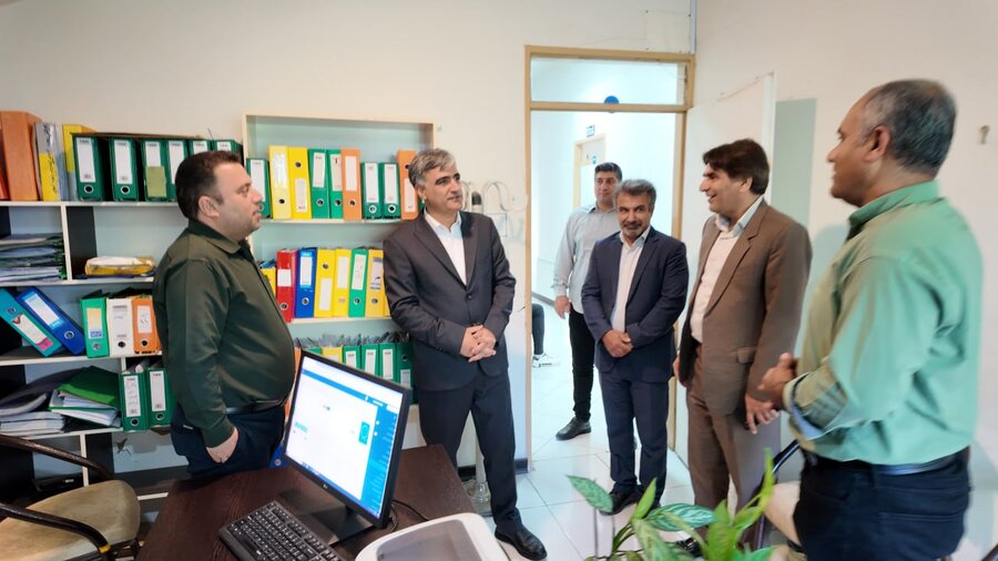 دیدار فرماندار سنندج با کارکنان بهزیستی