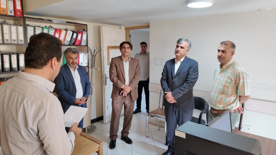 دیدار فرماندار سنندج با کارکنان بهزیستی