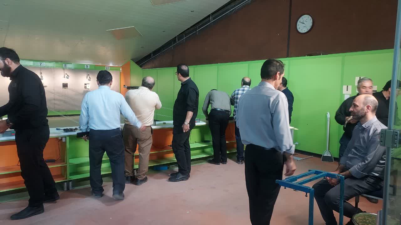 برگزاری مسابقات ورزشی کارکنان اداره کل بهزیستی قم در سالن شهید محمدیان قم