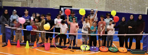 کرج | به مناسبت هفته بهزیستی / برگزاری مسابقه و بازیهای ورزشی ویژه کودکان دارای معلولیت ذهنی و اتیسم در کهریزک