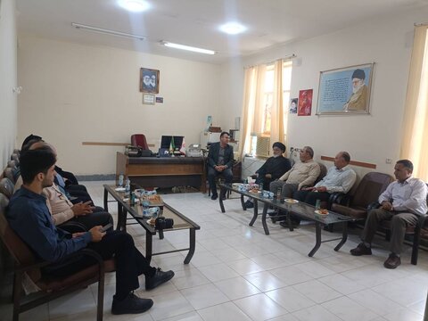 حضور امام جمعه دهلران در بهزیستی