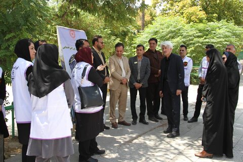 شیراز| رژه خودرویی مراکز اورژانس اجتماعی شیراز و صدرا با حضور مدیر کل بهزیستی فارس