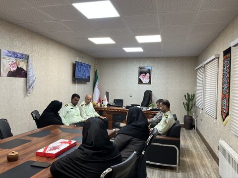 دیدار معاون اجتماعی و مسئول مواد مخدر نیروی انتظامی شهرستان ساوجبلاغ با رئیس اداره بهزیستی