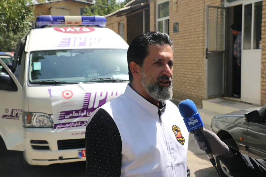 بازدید مدیرکل بهزیستی استان همدان از تیمهای تخصصی اورژانس اجتماعی ۱۲۳ شهرستان همدان