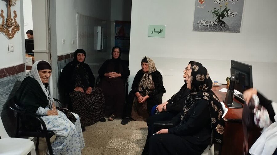 اجرای طرح مراقبت از سالمندان در کامیاران
