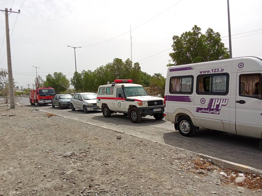 رژه خودرویی اورژانس اجتماعی در سیستان و بلوچستان 
