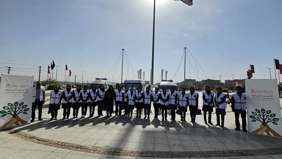 رژه خودرویی اورژانس اجتماعی در سیستان و بلوچستان 