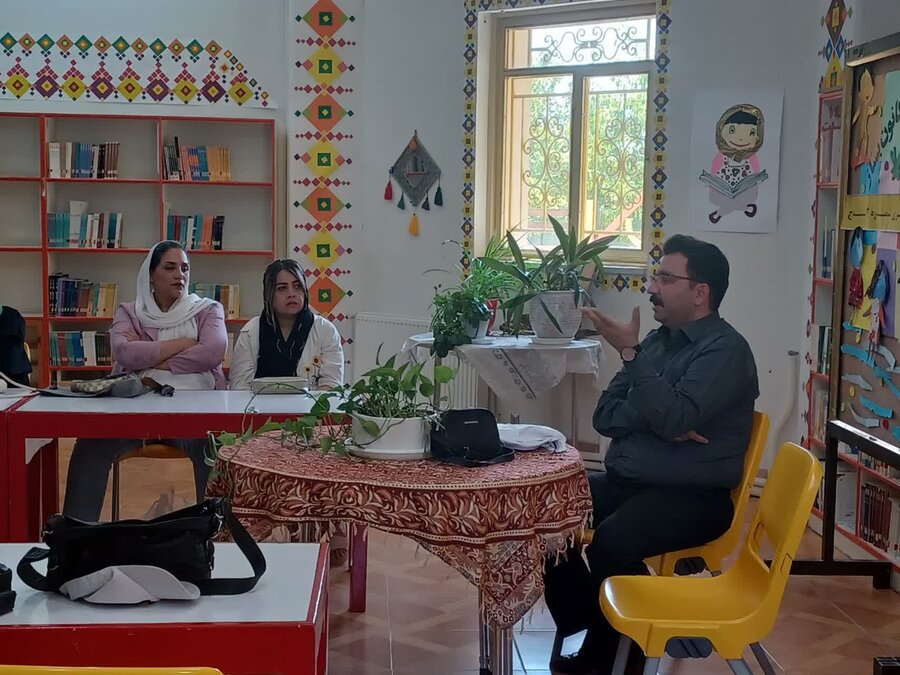 برگزاری کارگاه تربیت جنسی و معرفی خدمات اورژانس اجتماعی در سنندج