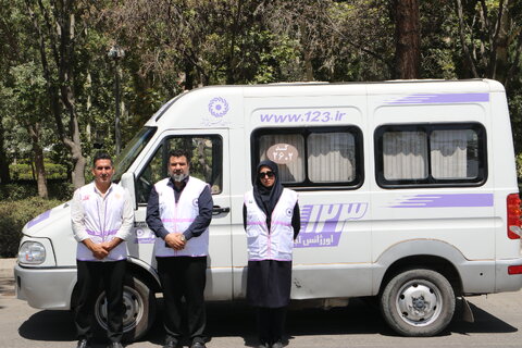 گزارش تصویری از مانور خودروهای اورژانس اجتماعی همزمان با فرارسیدن گرامیداشت هفته بهزیستی