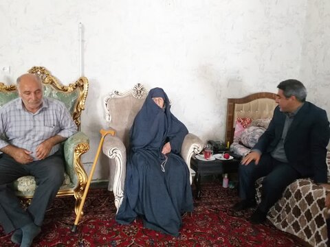 آذر-شرقی..
