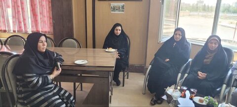 آذر-شرقی..