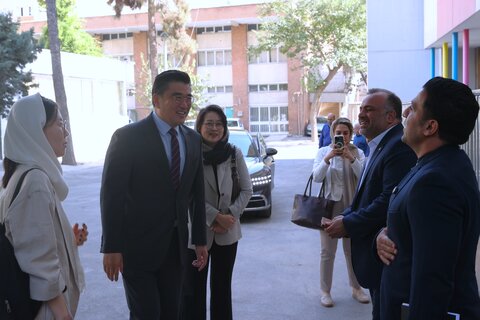بازدید جمعی از سفرای مقیم ایران و نمایندگی های سازمان ملل از شیر خوارگاه شبیر