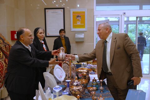 بازدید جمعی از سفرای مقیم ایران و نمایندگی های سازمان ملل از شیر خوارگاه شبیر