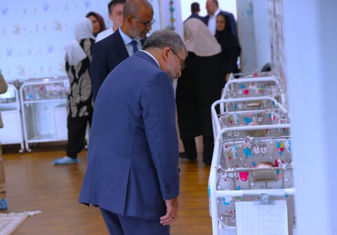 بازدید جمعی از سفرای مقیم ایران و نمایندگی های سازمان ملل از شیر خوارگاه شبیر
