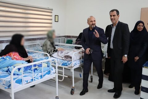 بازدید دبیرکل اتاق بازرگانی بوشهر از سرای سالمندان محمدیه شهر بوشهر در آخرین روز هفته بهزیستی