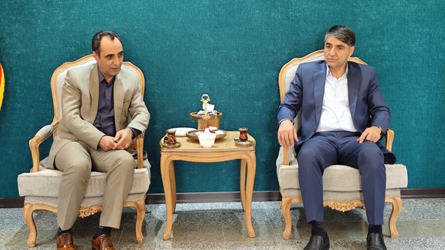 دیدار مدیرکل بهزیستی استان یزد با فرماندار بافق به مناسبت هفته بهزیستی دیدار مدیرکل بهزیستی استان یزد با فرماندار بافق به مناسبت هفته بهزیستی