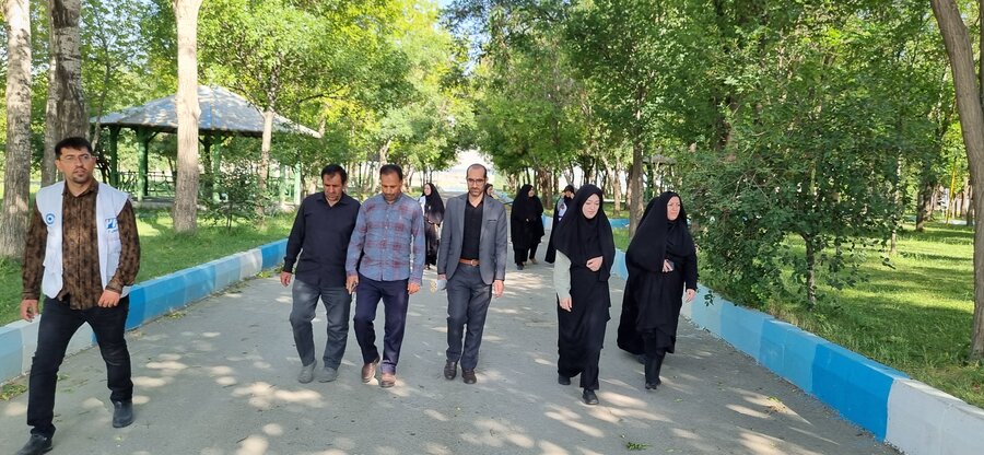 گام‌های نشاط و همدلی: پیاده‌روی کارکنان بهزیستی چالدران در جشن هفته بهزیستی