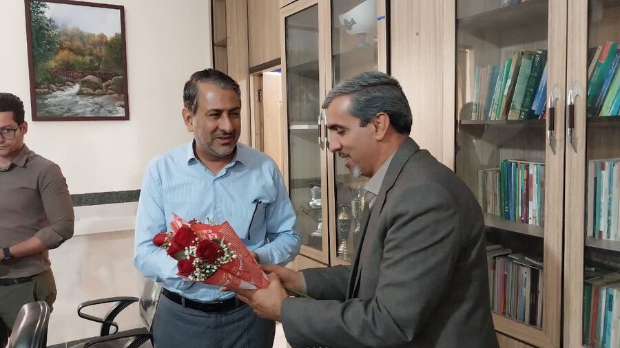 تجلیل موسسه خیریه مهرآفرین از کارکنان بهزیستی رفسنجان