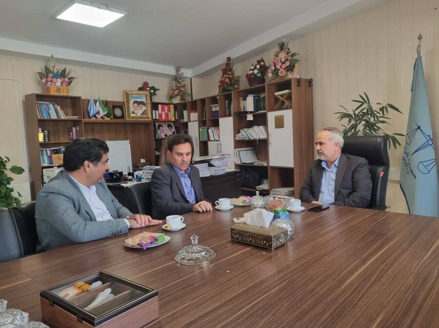 ملارد |  نشست مسئولین بهزیستی با مسئولین دادگستری به مناسبت هفته بهزیستی