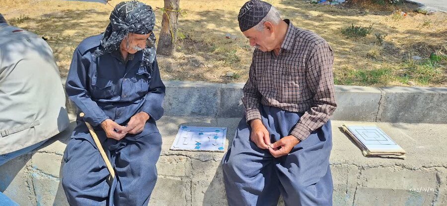 مسابقات بومی محلی سالمندان در بیجار برگزار شد