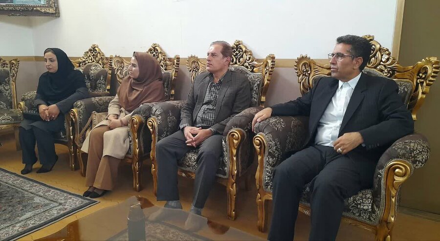 بازدید فرماندار کامیاران و معاون بهزیستی استان از مرکز ترک اعتیاد