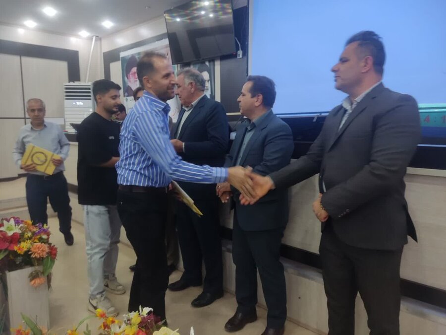 برگزاری جلسه هم‌اندیشی با دانشجویان 