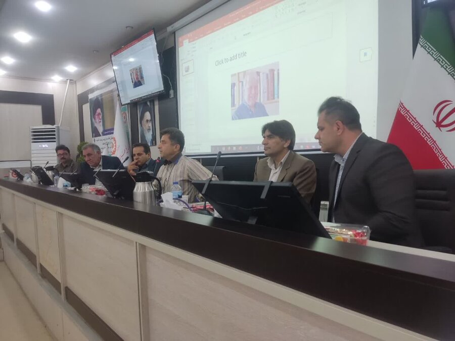 برگزاری جلسه هم‌اندیشی با دانشجویان 