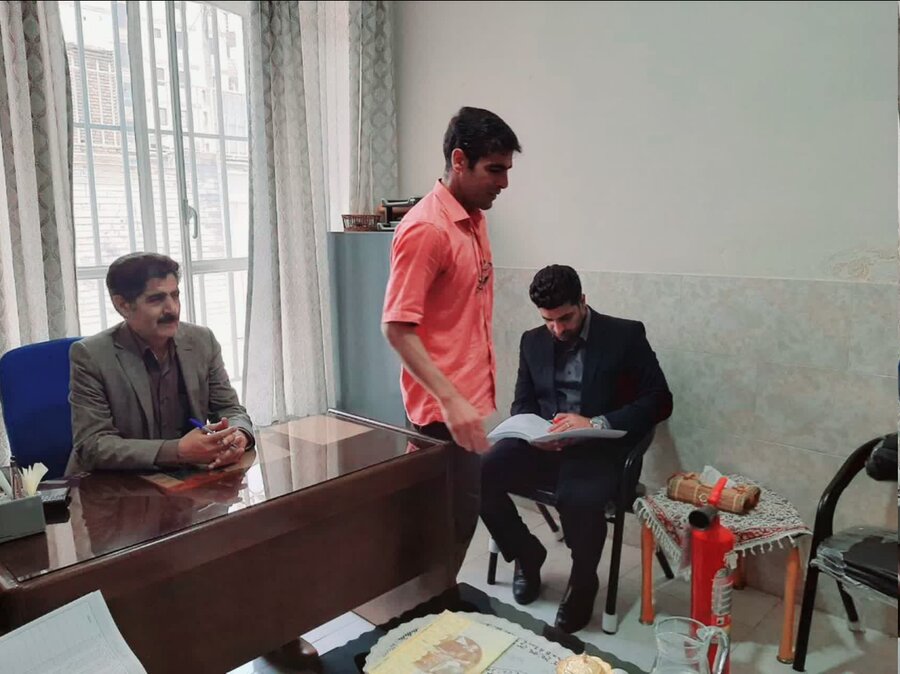 بازدید و دیدار صمیمانه رئیس بهزیستی نهاوند از مراکز تحت نظارت و کارکنان این مراکز بازدید و دیدار صمیمانه رئیس بهزیستی نهاوند از مراکز تحت نظارت و کارکنان این مراکز