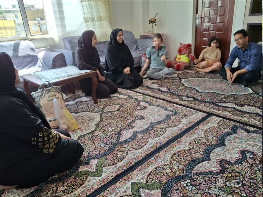 بازدید از منزل تعدادی از خانواده‌های تحت حمایت بهزیستی تویسرکان و تاکید بر نقش محوری حمایت همه جانبه جامعه هدف