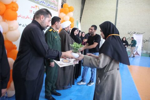 برگزاری باشکوه جشنواره استانی بازی‌های بومی‌محلی و نمایشگاه توانمندی‌های توانخواهان در چهارباغ