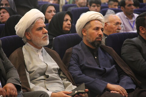 برگزاری بیست و یکمین همایش کشوری ادبیات عاشورایی در شیراز/ کتاب «محبوب جهان» رونمایی شد