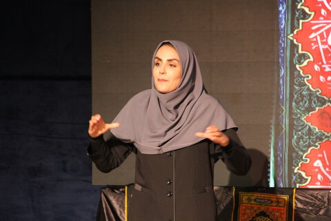 برگزاری بیست و یکمین همایش کشوری ادبیات عاشورایی در شیراز/ کتاب «محبوب جهان» رونمایی شد