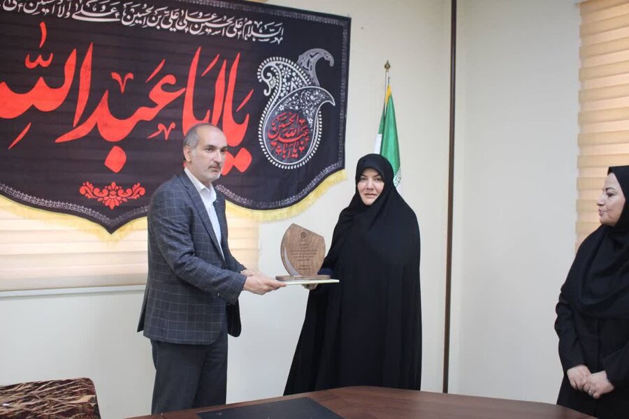 دیدار مدیر کل بهزیستی استان البرز با شهردار فردیس در هفته بهزیستی دیدار مدیر کل بهزیستی استان البرز با شهردار فردیس در هفته بهزیستی
