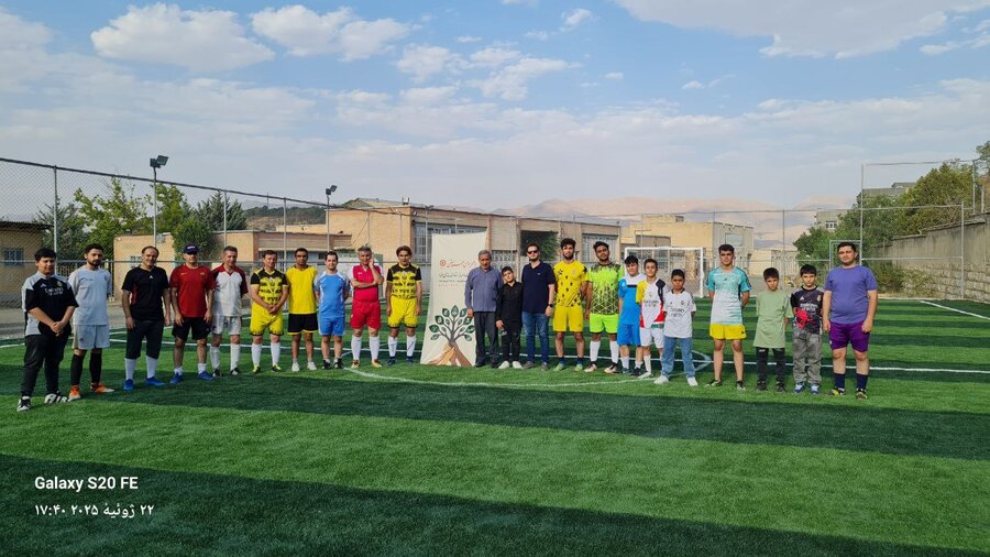 مسابقه فوتبال گرامیداشت هفته بهزیستی در سنندج برگزار شد