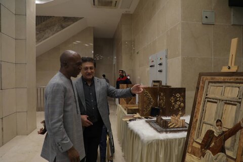 برگزاری نمایشگاه توانمندسازی جامعه هدف در شیرخوارگاه شبیر به مناسبت هفته بهزیستی