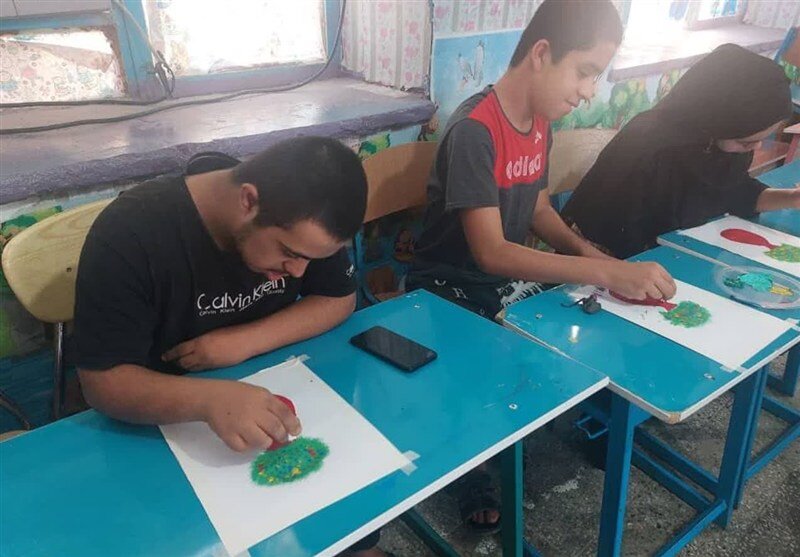 دیّر|رسانه| پایگاه‌های هنردرمانی بهزیستی شهرستان دیر راه‌اندازی شد