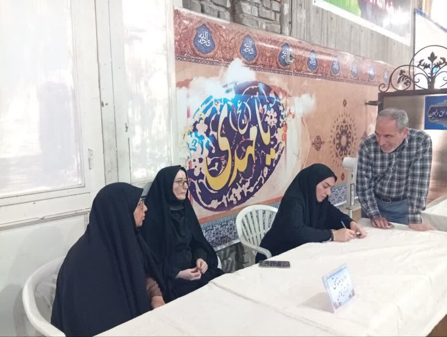  پاسخگویی بی‌واسطه به مطالبات مردمی در مصلی نماز جمعه کاشان